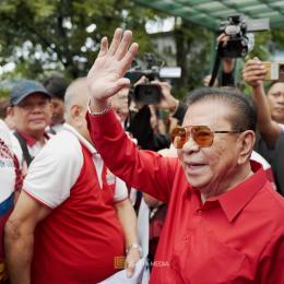 Via Facebook page of Chavit Singson