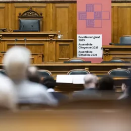 While the Citizens’ Assembly 2025 went ahead at the national level in Switzerland last year, a similar project in Geneva was cancelled at short notice by local authorities in early 2026. Keystone / Alessandro Della Valle 